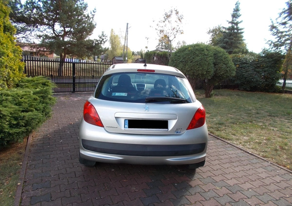 Peugeot 207 cena 11700 przebieg: 239000, rok produkcji 2009 z Skierniewice małe 67